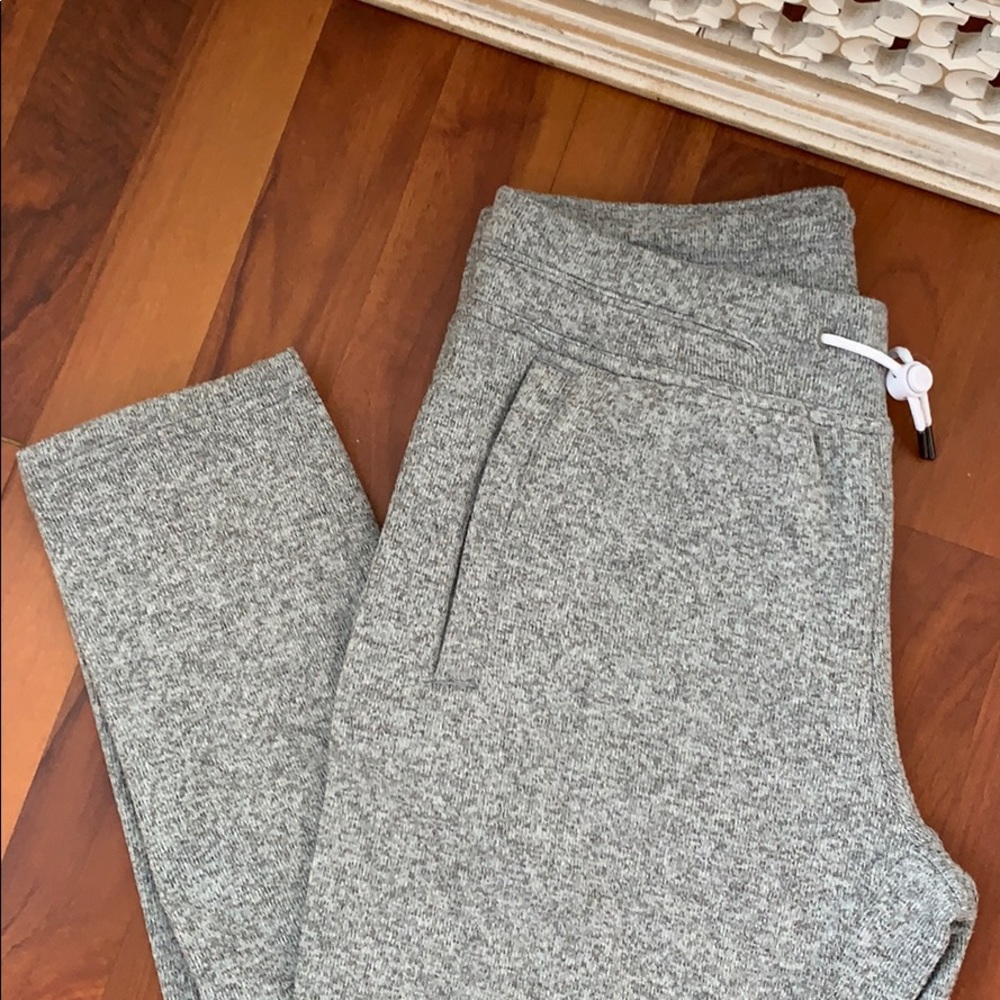 NWOT Under Armour Sweat Pants